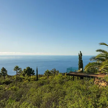 Holiday home Finca Villa Miramar Mit Infinity Pool Puntagorda (La Palma)
